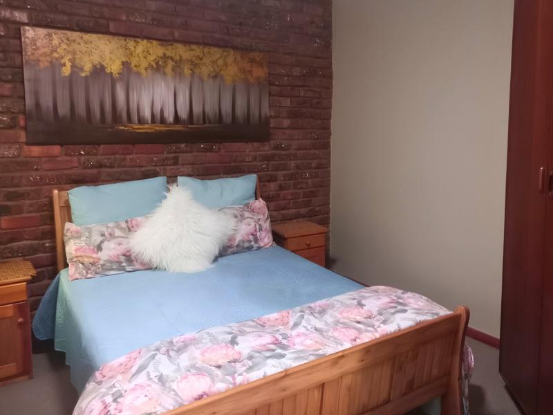 4 Bedroom Property for Sale in Heiderand Western Cape